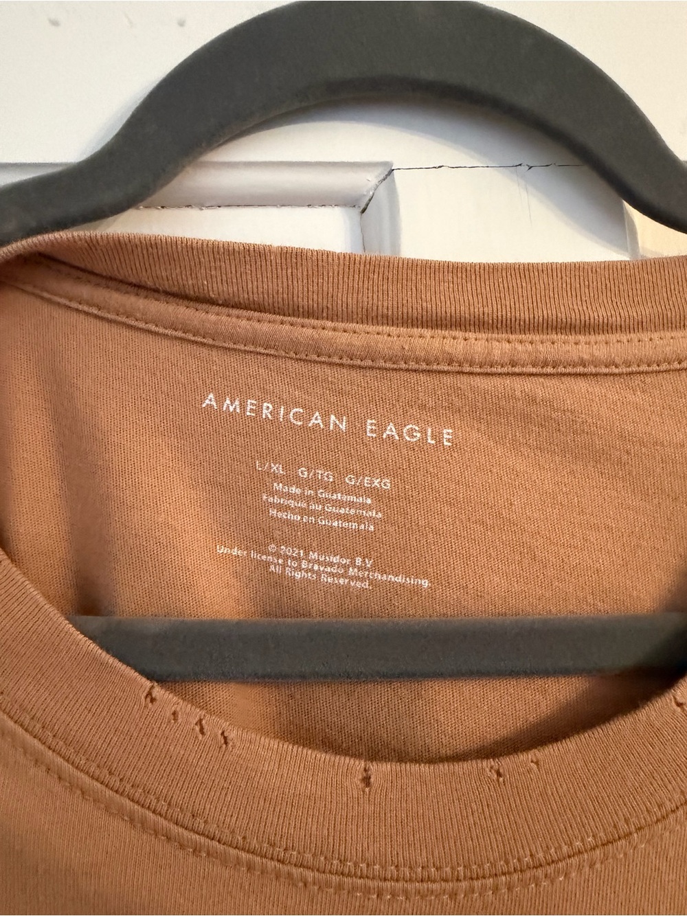 American Eagle Brown Crewneck Graphic Tee - Picture 3 of 4